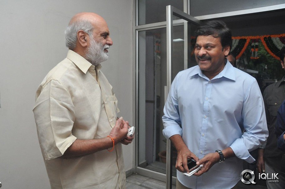 Chiranjeevi-at-Sachin-Tendulkar-Kadu-Premiere-Show